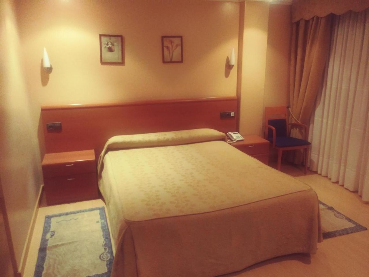 Hotel Orly Хинсо-де-Лимия Экстерьер фото